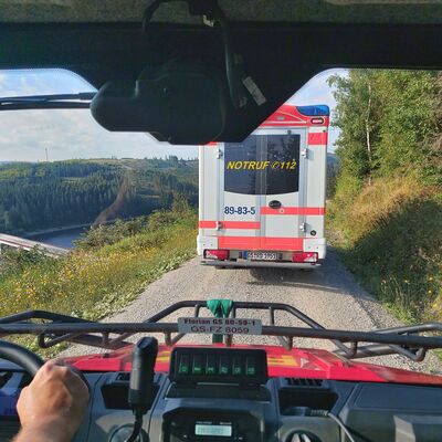 Bild vergr&ouml;&szlig;ern: Das Bild zeigt einen Rettungswagen.