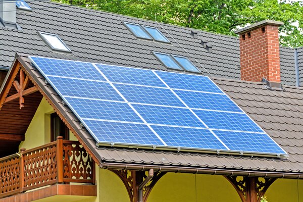 Bild vergr&ouml;&szlig;ern: Solarstrom vom eigenen Dach. Mit diesem Thema befasst sich die Online-Infoveranstaltung.