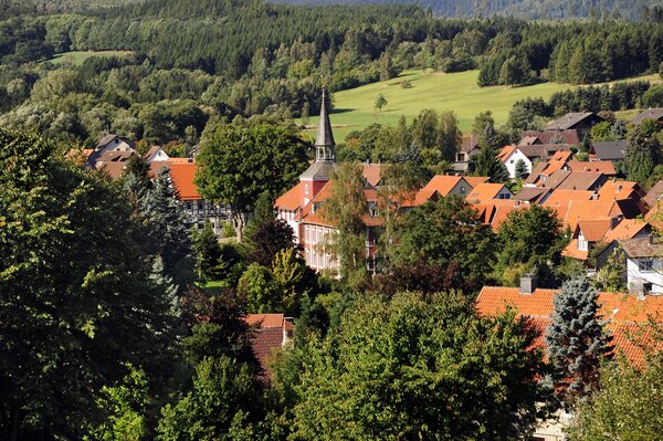 Bild vergr&ouml;&szlig;ern: Die Qualifizierungskurse f�r Dorfmoderatorinnen und Dorfmoderatoren vermitteln praxisnahe Methodiken und Strategien, um Projekte vor Ort mit der Dorfgemeinschaft umzusetzen.