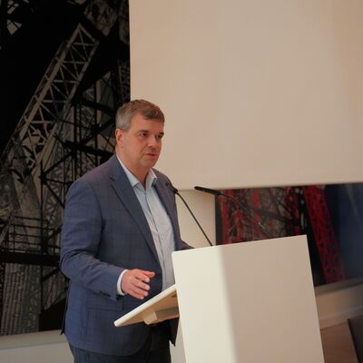 Bild vergr&ouml;&szlig;ern: Landrat Dr. Alexander Saipa er�ffnete die 10. Auflage der Gesundheitskonferenz im Kreishaus.